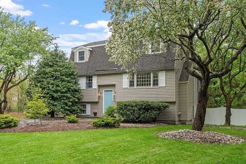 176 Chestnut St, Wilmington, MA 01887