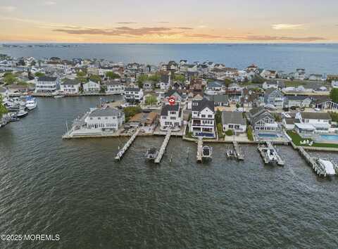 505 Bayview Drive, Toms River, NJ 08753