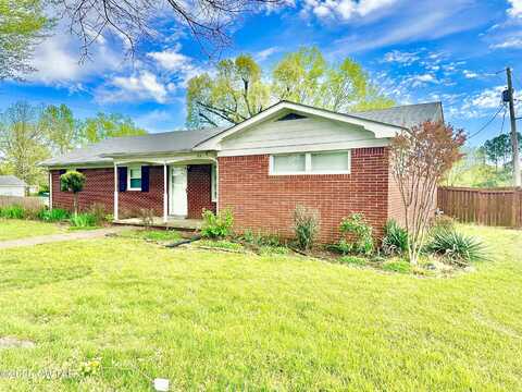 136 Taylor Street, Trenton, TN 38382