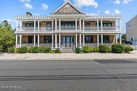 1043 Barnegat Lane, Mantoloking, NJ 08738