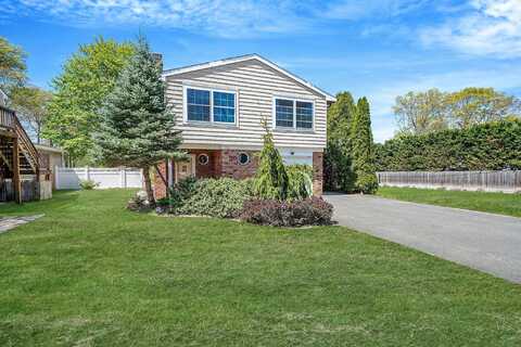 156 Maple Street, Medford, NY 11763