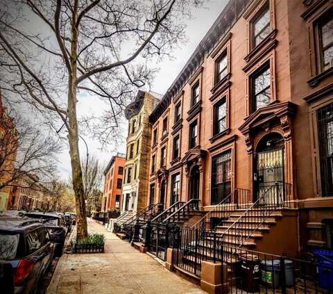 372 Grand Avenue, Brooklyn, NY 11238