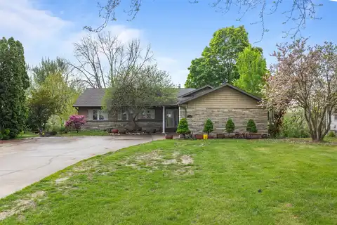 1608 W Lincoln Way, Marshalltown, IA 50158