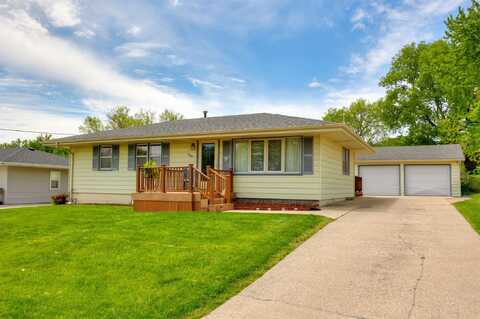 600 N 4th Street, Carlisle, IA 50047