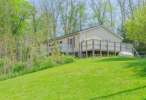 15 Feller Newmark Road, Red Hook, NY 12571