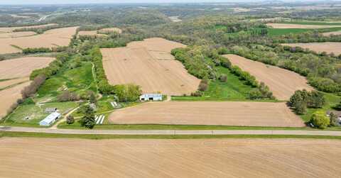 2490 Clay Hollow, Cuba City, WI 53807