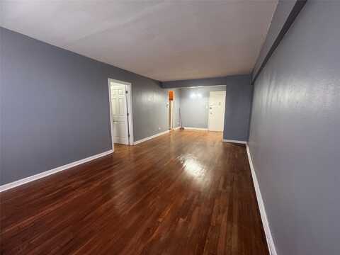 108-49 63 Ave, Forest Hills, NY 11375