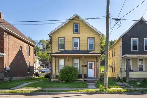 328 Kaufman, Dubuque, IA 52001