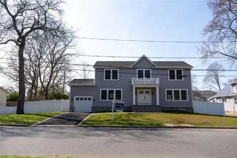 434 Lakeview Road, Bellmore, NY 11710