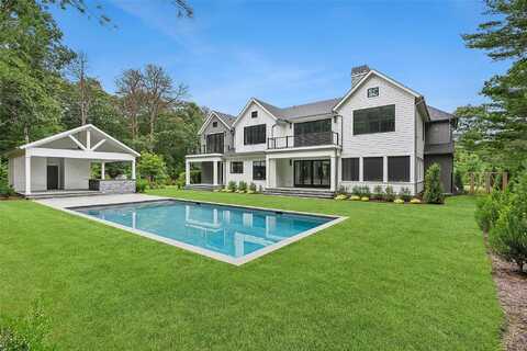 12 Rolling Wood Lane, East Hampton, NY 11937
