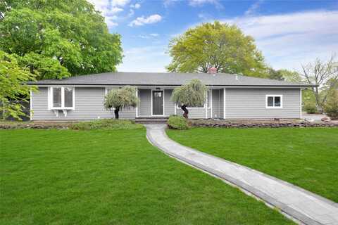 697 8th Street, Bohemia, NY 11716