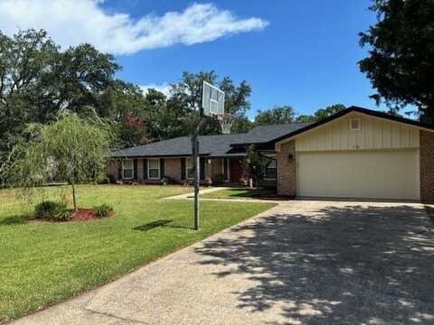 10 Japonica Lane, Shalimar, FL 32579