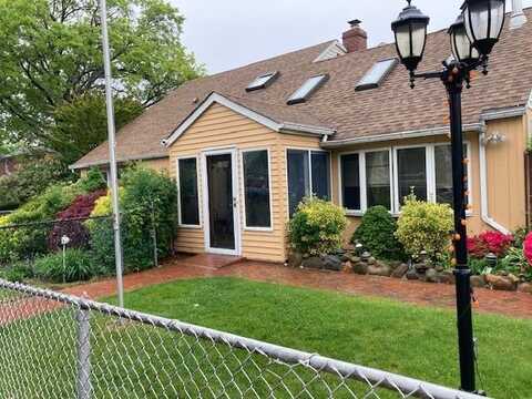 2126 154th Street, Whitestone, NY 11357
