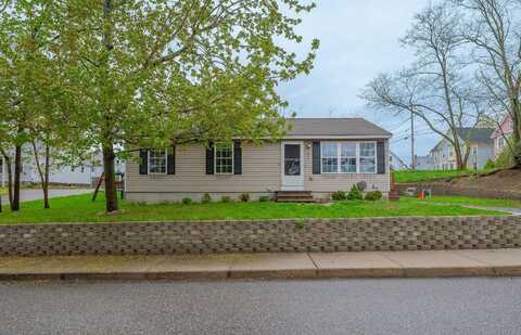 22 Tebbetts Avenue, Sanford, ME 04073