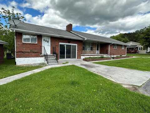 23 Hillcrest Drive, PETERSTOWN, WV 24963