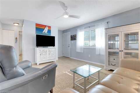 788 Park Shore, NAPLES, FL 34103