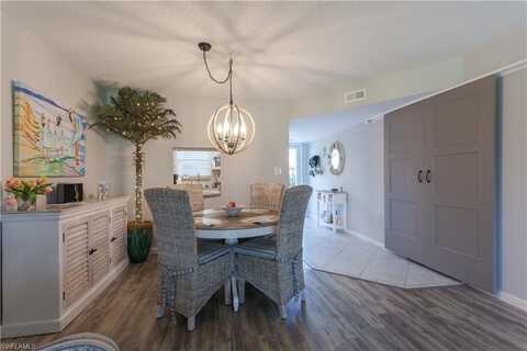 325 Charlemagne, NAPLES, FL 34112