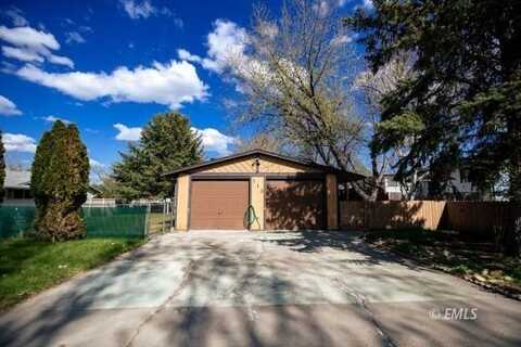 113 Snapper Dr, Forsyth, MT 59327