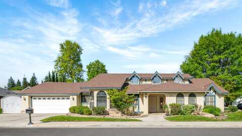 10001 Pheasant Run Drive N, Fresno, CA 93730