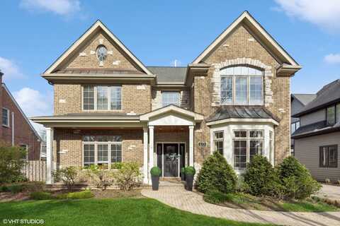 117 Iroquois Drive, Clarendon Hills, IL 60514