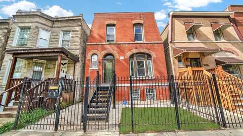 624 N Spaulding Avenue, Chicago, IL 60624