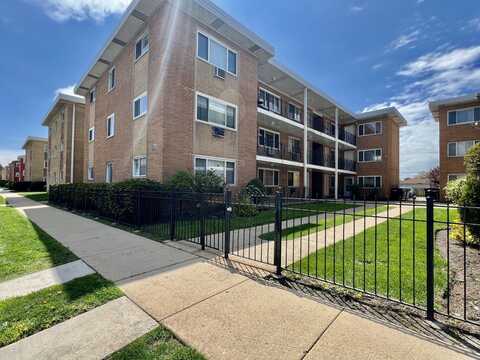 4602 River Road, Schiller Park, IL 60176