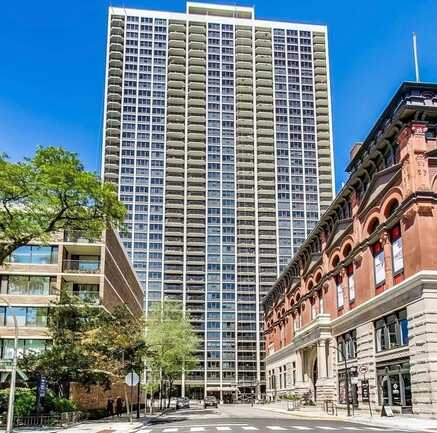 1560 N Sandburg Terrace, Chicago, IL 60610