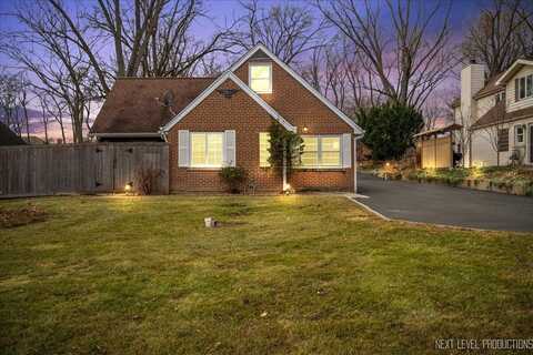 1n274 Prairie Avenue, Glen Ellyn, IL 60137