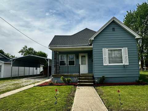 1104 E Jefferson Street, Clinton, IL 61727