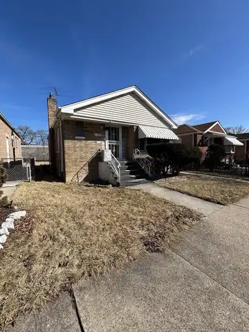 10729 S Rhodes Avenue, Chicago, IL 60628