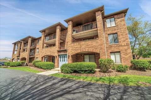 463 Valley Drive, Naperville, IL 60563