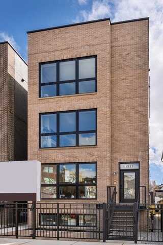 1436 W School Street, Chicago, IL 60657