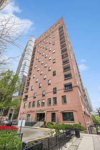 345 N Canal Street, Chicago, IL 60606