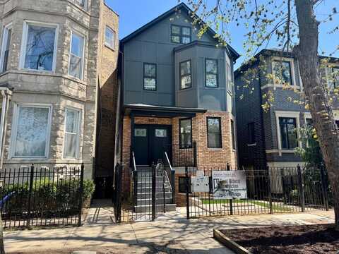 1709 N Maplewood Avenue, Chicago, IL 60647