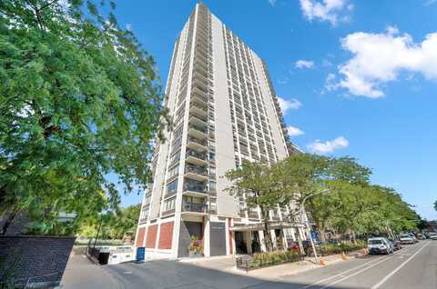 1455 N Sandburg Terrace, Chicago, IL 60610