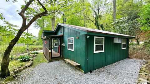 2009 Poplar Cove Road, Franklin, NC 28734
