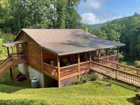 146 Soap Stick Dr, Sylva, NC 28779