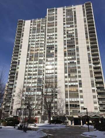 1460 N SANDBURG Terrace, Chicago, IL 60610