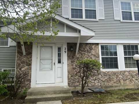 29 Wildwood Court, Vernon Hills, IL 60061