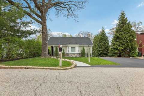 2112 Evergreen Avenue, Fox River Grove, IL 60021