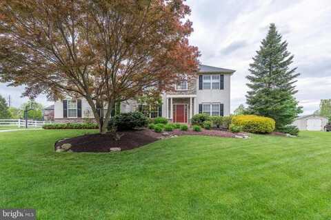 2244 BURGUNDY DRIVE, MACUNGIE, PA 18062