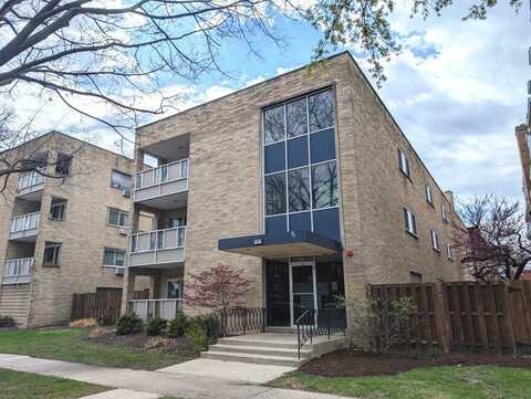 425 Wesley Avenue, Oak Park, IL 60302