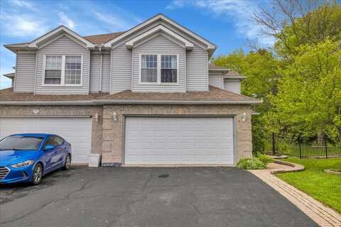 911 Fawn Ridge Court, Yorkville, IL 60560