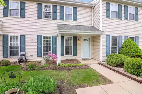 134 Andover Drive, Roselle, IL 60172