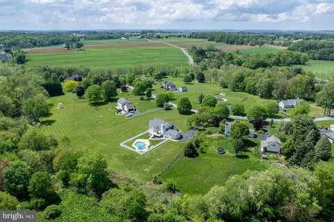 135 WINDEMERE LANE, LINCOLN UNIVERSITY, PA 19352