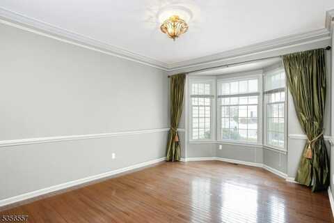 171 Patriot Hill Dr, Bernardsville, NJ 07920
