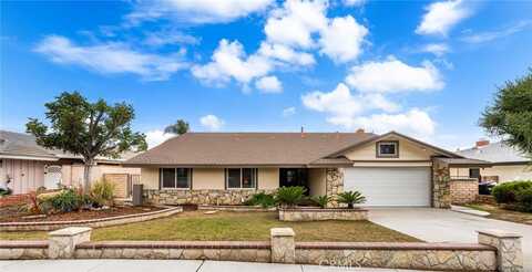 1530 Greenbriar Avenue, Corona, CA 92878