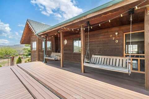 770 Roads End, Lebec, CA 93243