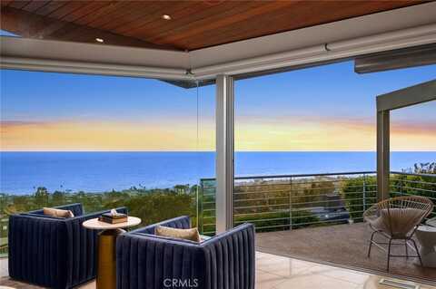 856 Diamond, Laguna Beach, CA 92651