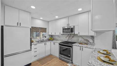 1400 13th Street, Upland, CA 91786